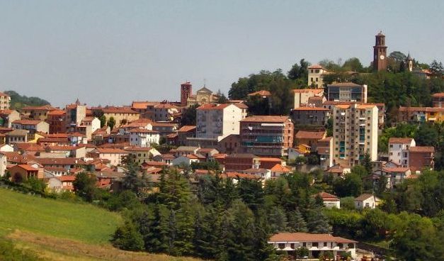 Schianto fatale in scooter a Valenza: la vittima è Mattia Torre, il ricordo commosso dell’Istituto Cellini