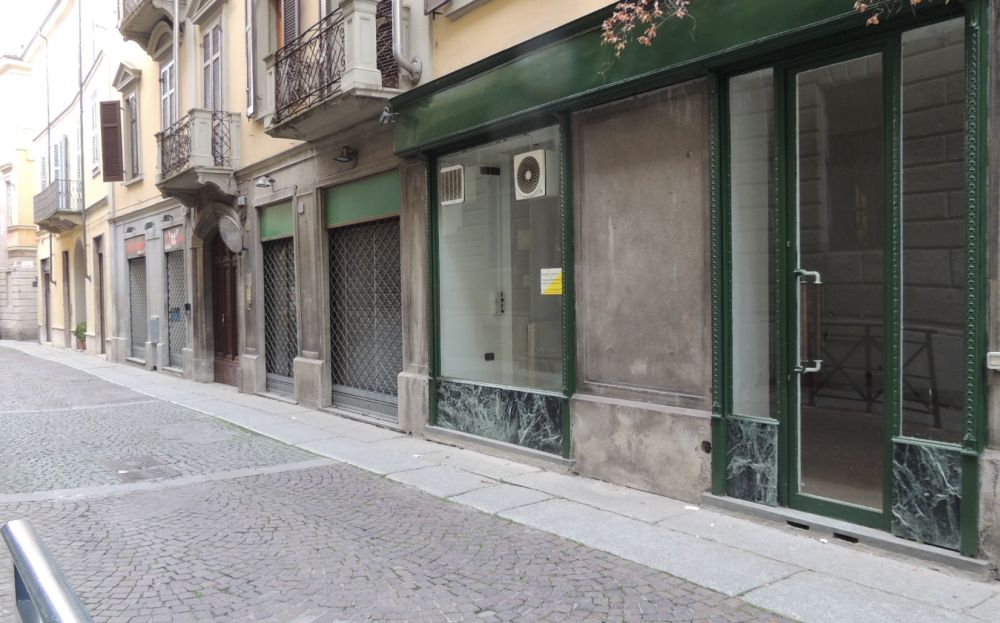 Oltre cento negozi sfitti a Tortona acuiscono la crisi del Commercio, che fare?