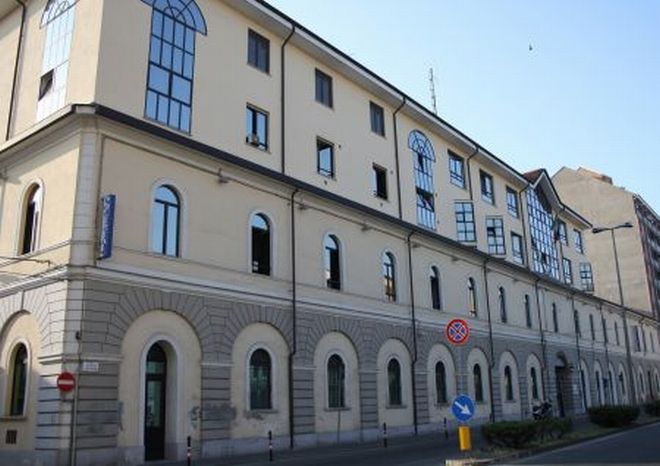 Offre contratti di energia elettrica ma non dimostra di averne titolo. Il Questore di Alessandria allontana un pregiudicato