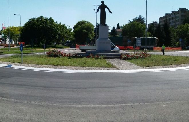 Tortona, riaperta al traffico la rotonda dell’Oasi