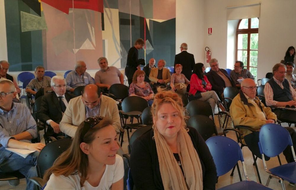 La Regione dà 10 letti in più all’ospedale e salva alcuni servizi. Sindaci tortonesi verso il sì