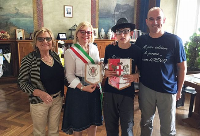 Alessandria riceve la visita  di Lorenzo Cardone “Ambasciatore del saluto”