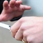 Notte di follia ad Arquata Scrivia: accoltella il vicino di casa e lui risponde a colpi di scacciacani