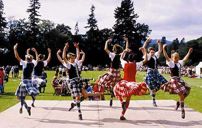 Cabella Ligure riscopre le tradizioni: tornano le Danze delle Quattro Province