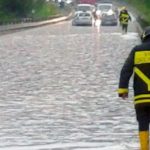 Pioggia e temporali colpiscono il Tortonese: strade allagate a Castelnuovo Scrivia e blackout a Bassignana