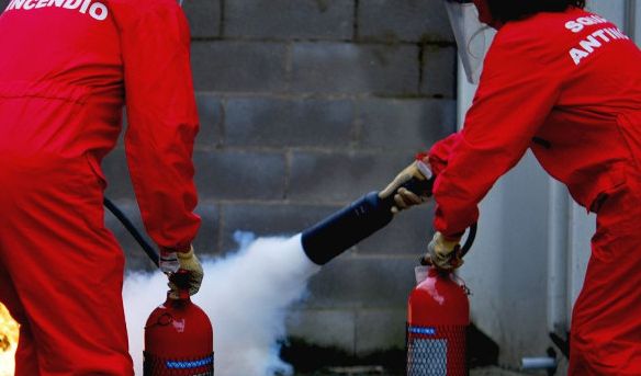 I Vigili del Fuoco di Alessandria spiegano le nuove norme antincendio