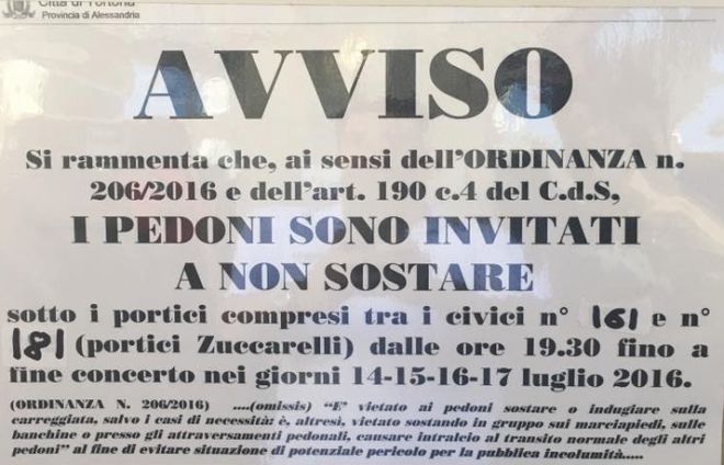 Polemiche su Arena Derthona per un cartello del comune che impediva di……