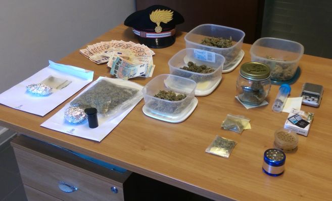 Due bronesi arrestati per detenzione e spaccio di sostanze stupefacenti