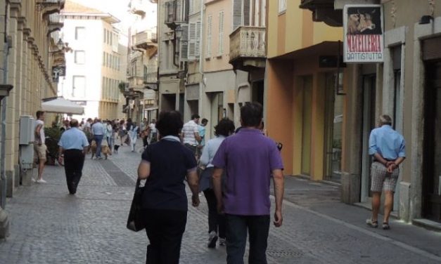 Tanti commercianti di Tortona ancora una volta dimostrano l’indifferenza alla città.