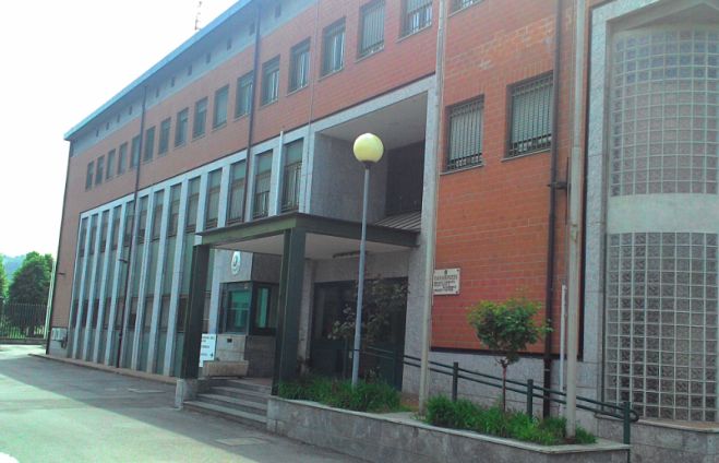 Ad Acqui Terme individuato e arrestato per tentato omicidio il lanciatore di bottiglie