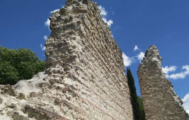 Tortona, ultimato il restauro delle antiche mura della città