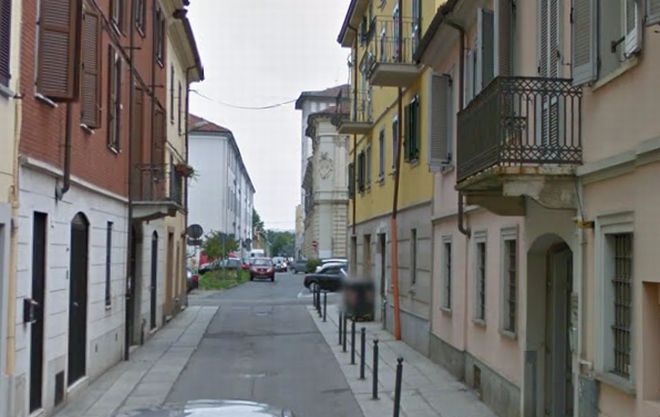 Alessandria, giovane di 14 anni tenta di suicidarsi gettandosi da una finestra, salvata da 118 e carabinieri