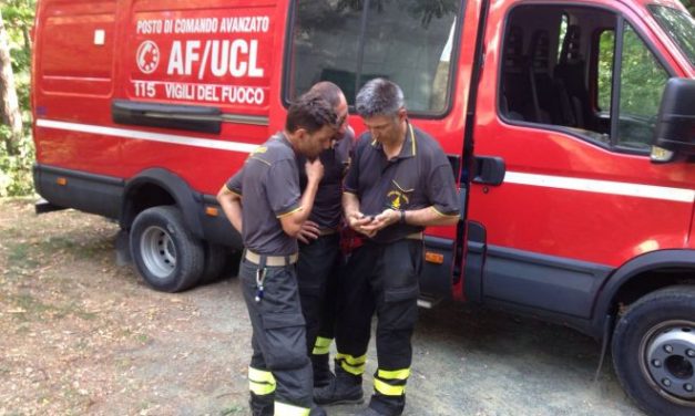 Nell’alessandrino brucia un capannone di balle di paglia