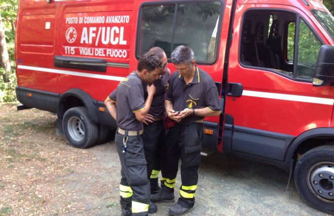 Nell’alessandrino brucia un capannone di balle di paglia