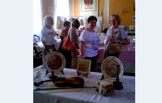 A Sale inaugurata una mostra di ricami