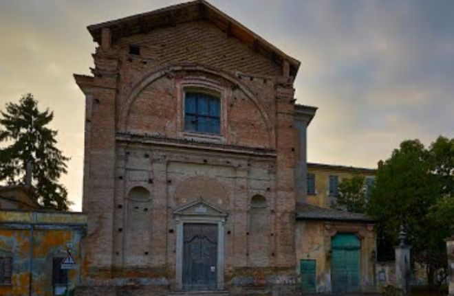 Un fulmine si è abbattuto sulla chiesa di Santa Maria a Rosano di Casalnoceto