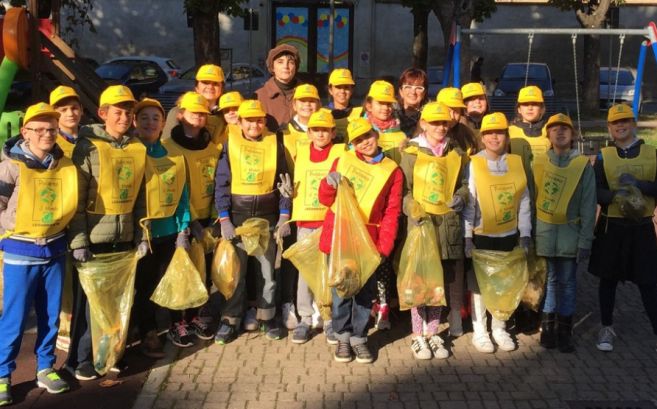 Puliamo il mondo a Casale ha visto tanti ragazzi al lavoro