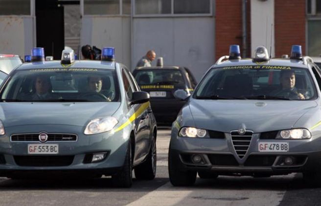 La Finanza di Alessandria sequestra oltre 3 milioni di oggetti contraffatti