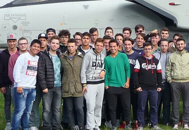 Gli studenti del Marconi di Tortona in visita alla base militare di Brescia