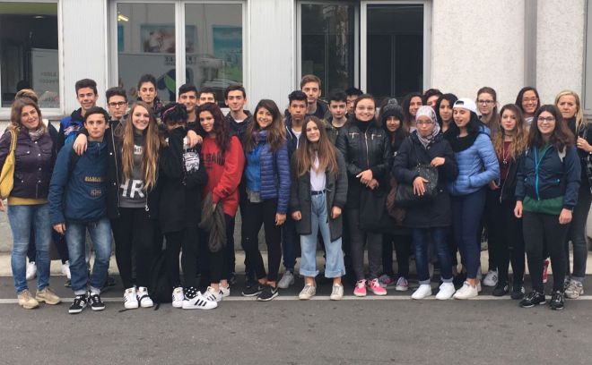 Gli alunni del Carbone di Tortona in visita alla Centrale del latte di Alessandria