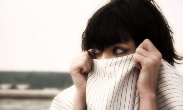 Miasmi a Tortona e dintorni: al via le operazioni sul campo dei migliori nasi della città per capire da dove viene la puzza