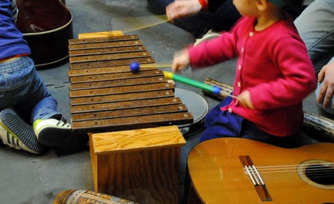 Corsi di musica per bambini alla scuola Pergolesi di Sanremo