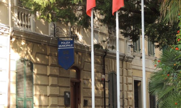 Sei stranieri che chiedevano l’elemosina fermati dai Vigili a Diano Marina durante il WindFestival