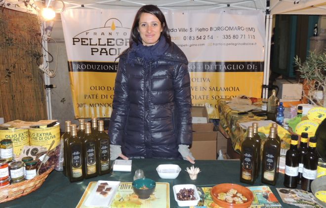 Olio nuovo di alta qualità al Frantoio Pellegrino Paolo di Borgomaro