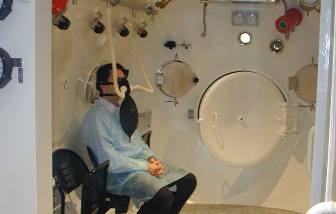 Castelnuovo Scrivia, ha freddo e scalda il bagno, ma rimane intossicato dal monossido e finisce all’iperbarica