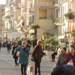 Imperia capitale dell’olio nuovo con OliOliva 2026: sei giorni tra convegni, incontri internazionali e il treno storico