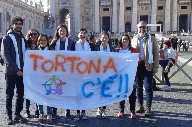 I volontari del Servizio Civile di Tortona accompagnati dal sindaco Bardone in udienza dal Papa