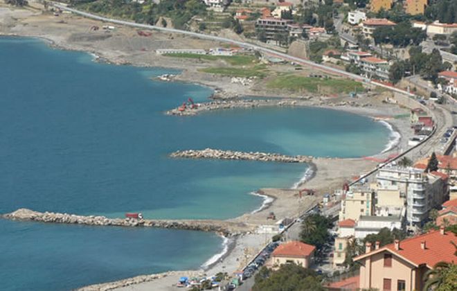 Domenica a Ospedaletti c’è “La vie en Rose” con la compagnia “Teatro dell’albero”
