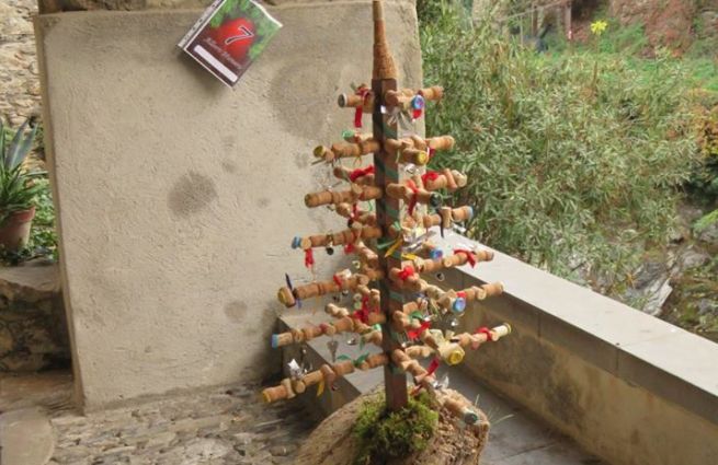 Domenica a Dolcedo la premiazione degli “Alberi di Natale per le vie del borgo”.