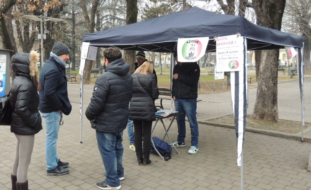 Al via una raccolta firme per chiedere più sicurezza e controlli a Tortona e dire “Basta” al degrado