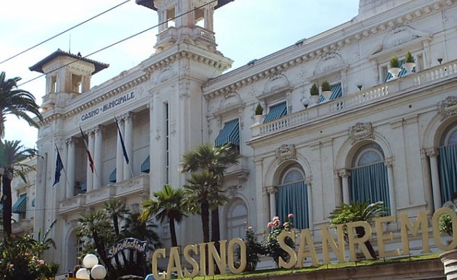 Al casinò di Sanremo, venerdì 18 agosto ci sono  gli Oxxxa & Walter Maffei