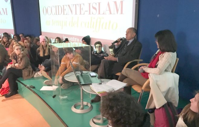 Gli studenti del Liceo Amaldi di Novi hanno incontrato Domenico Quirico e parlato dell’Isis