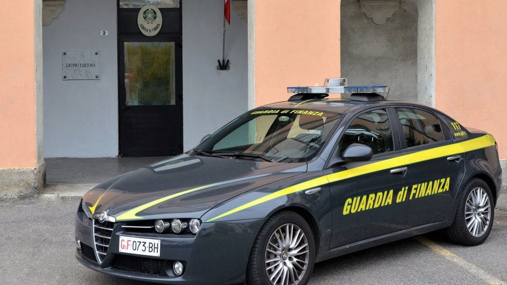 Una cooperativa di Tortona organizzava corsi-fantasma per camionisti ricavando 750 mila euro di contributi statali