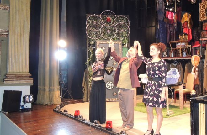 Pienone da tutto esaurito al Teatro Civico di Tortona per Gaia De Laurentis e Ugo Dighero/Le immagini