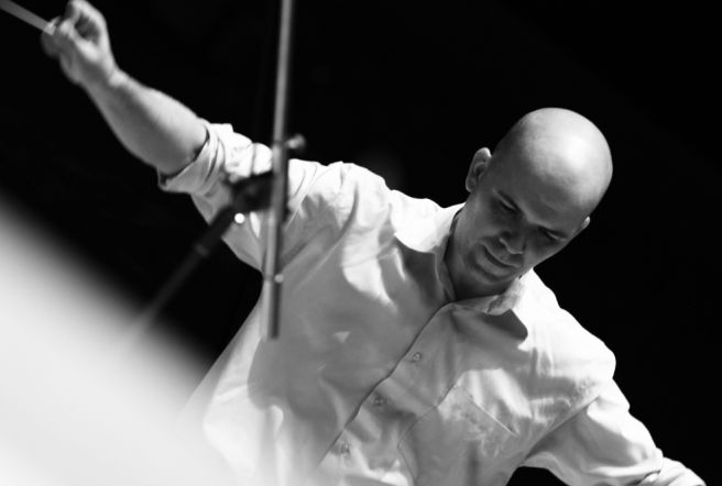 A Sanremo giovedì si esibisce l’orchestra sinfonica diretta da Cristian Lupes