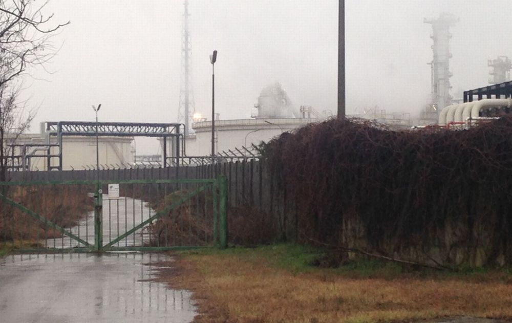 Nuovo incendio alla raffineria di Sannazzaro, ma (per ora) nessuna ripercussione sul territorio tortonese