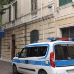 Quasi 100 oggetti smarriti a Diano Marina: un piccolo tesoretto al Comando di Polizia Locale, ecco l’elenco