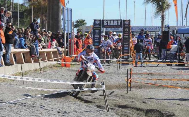 Un grande successo di pubblico la gara di motocross a San Bartolomeo al mare che si è svolta domenica