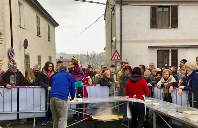 Martedì si festeggia il carnevale a Vho, l’unico sopravvissuto della tradizione Tortonese