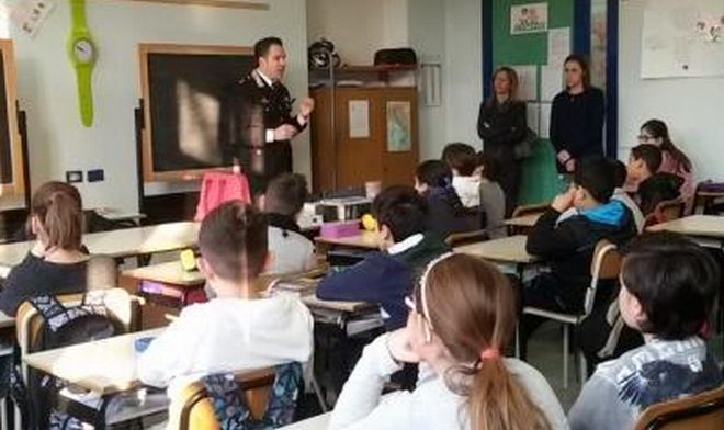 I Carabinieri di Alessandria insegnano la legalità agli studenti
