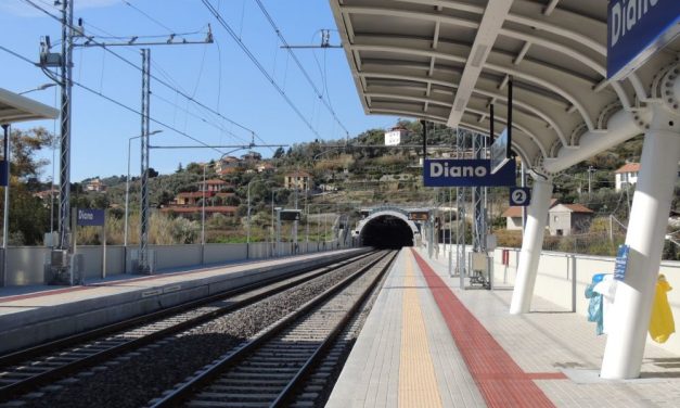 Diano Marina conquista la fermata dell’Intercity: oltre 380 treni al giorno e assistenza potenziata per l’estate ligure