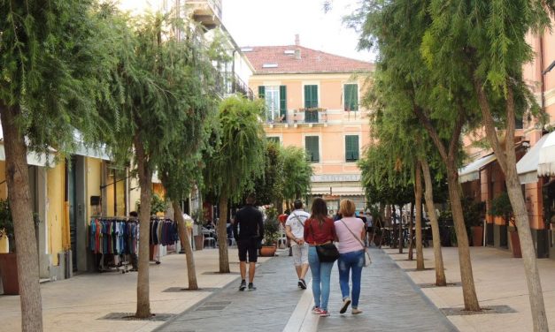 L’insofferenza di molti dianesi per i “foresti” e gli abitanti di seconde case