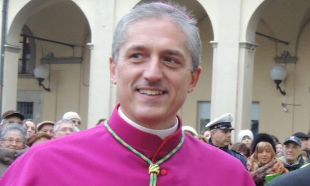 Venerdì il Vescovo di Tortona invita tutti in Cattedrale