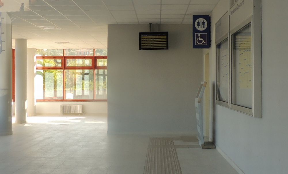 Il problema della mancanza dei bagni alla stazione di Diano finisce su un tavolo regionale