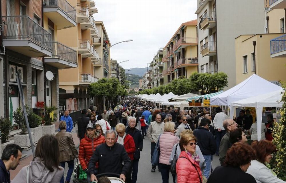 Lunedì a Diano Marina in viale Kennedy torna “Pasquetta in bancarella” con prodotti tipici e festa per i bambini