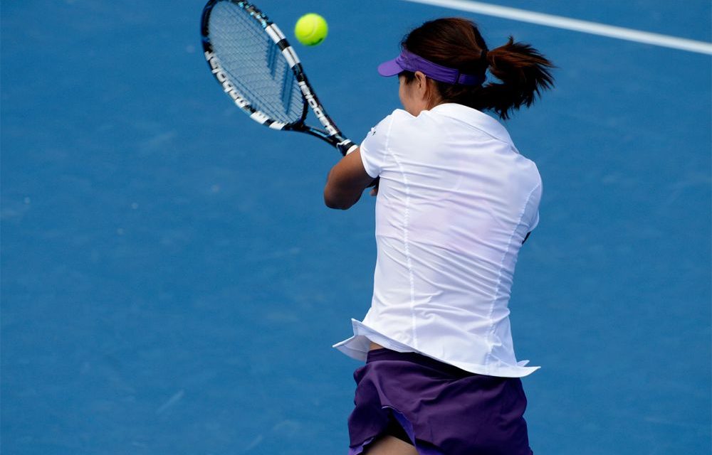 A Imperia un torneo di tennis per raccogliere fondi per le famiglie italiane disagiate che vivono in città. Iscrivetevi entro oggi